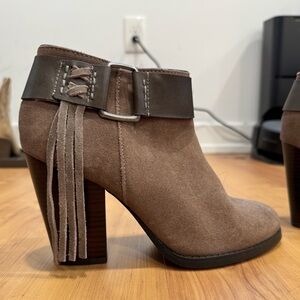 Kensie Massey Heeled Ankle Boot - Size 8